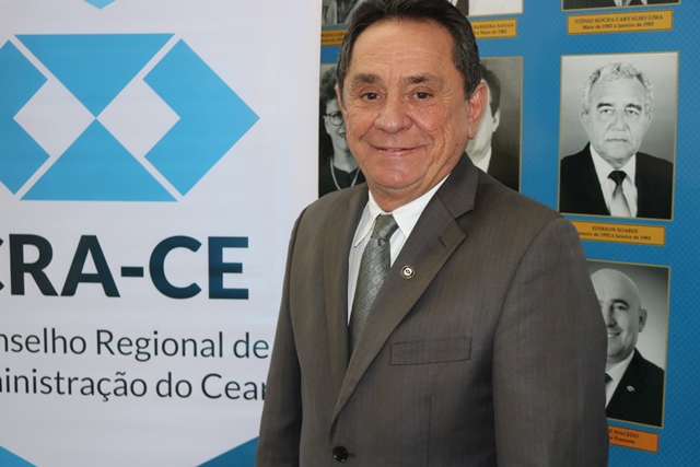 Adm. Rogério Cristino segue para o Federal