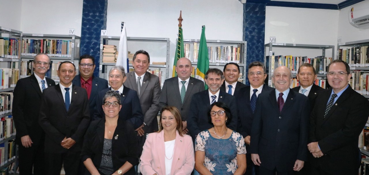 Leonardo Macedo e Rita Silveira reeleitos para o CRA-CE