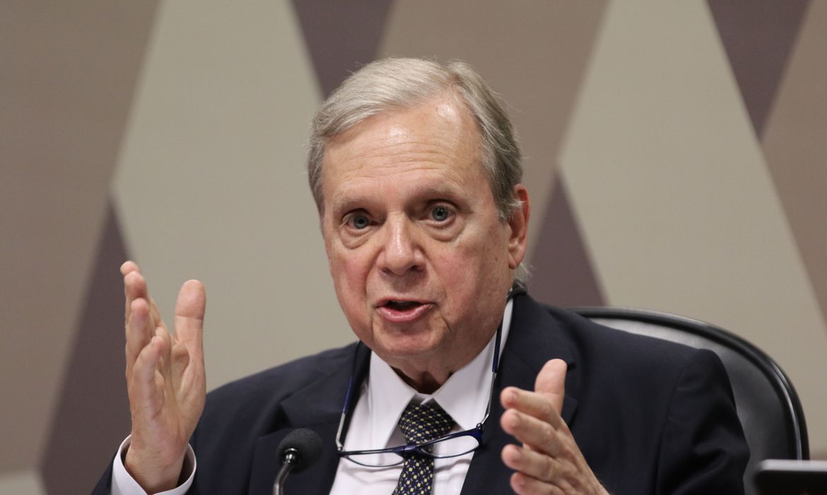 Administrador do Ceará apresenta emenda que amplia beneficiados com R$ 600 do Governo