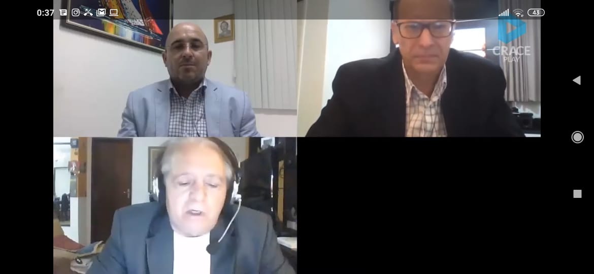 Administradores debatem sobre certificação em mentoria online