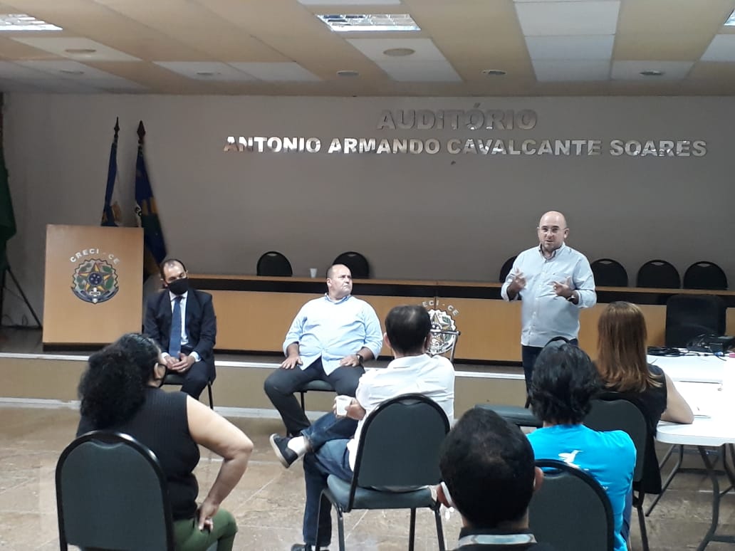 Diretores do CRA-CE prestigiam Tibério Magalhães, reconduzido à gestão do Creci-CE