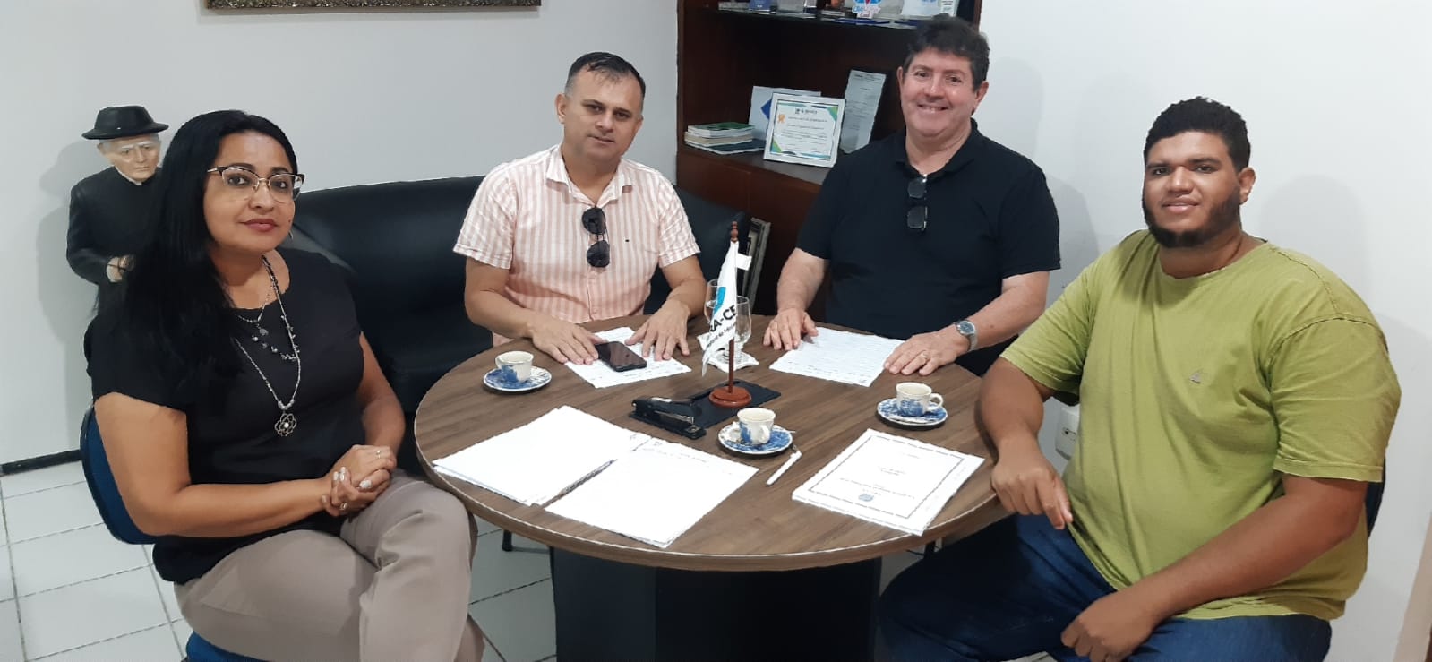  Comissão de Análise de Contas se reúne na sede do CRA-CE