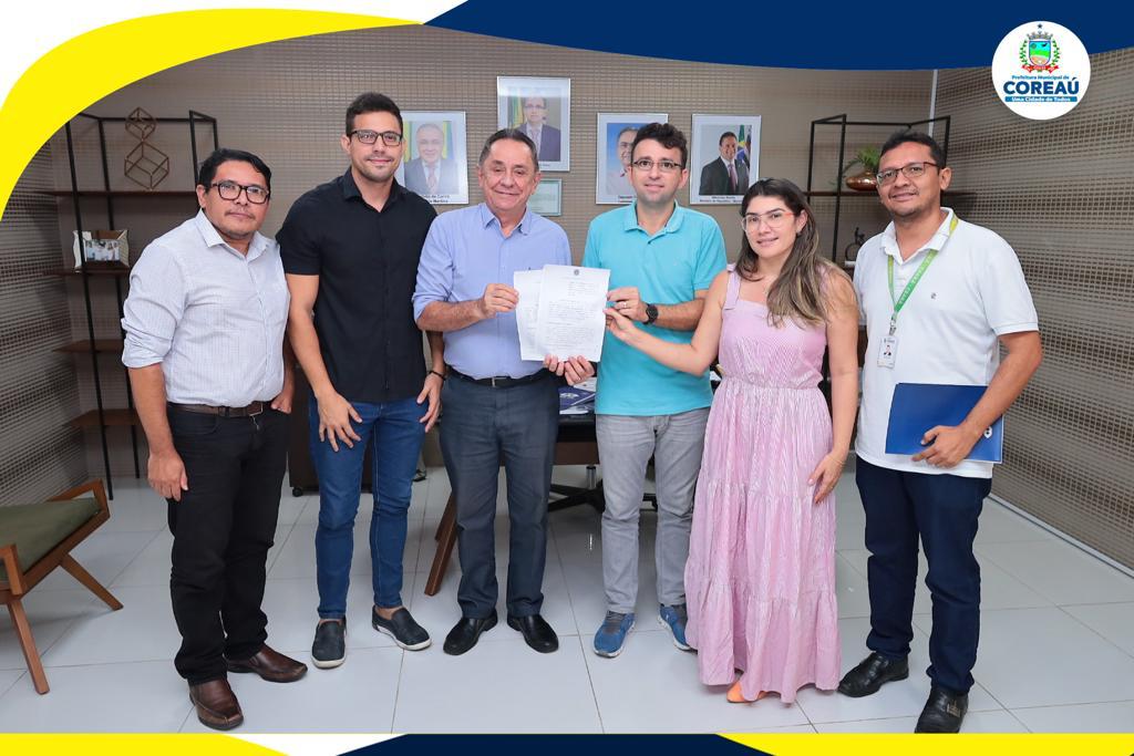 Assinado convênio para realização do 1º Fórum de Gestão Pública em Coreaú